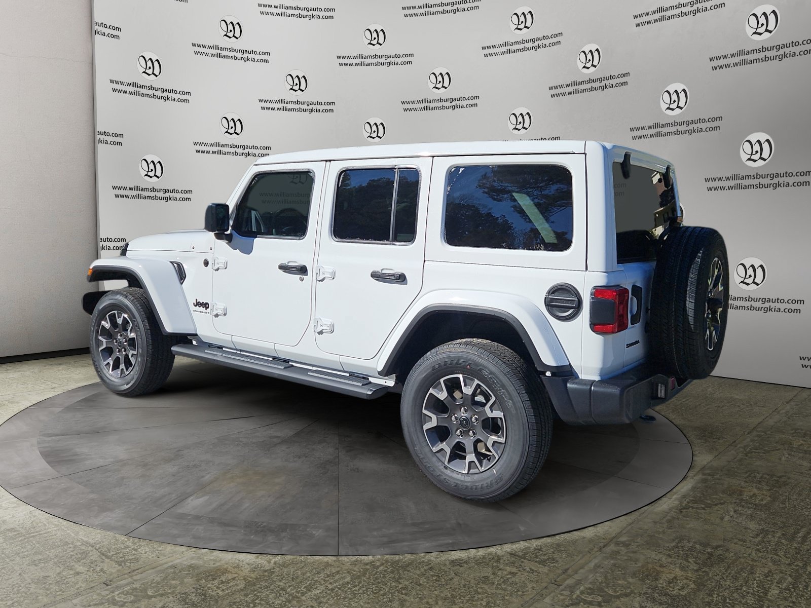New 2027 Jeep Wrangler Unlimited Sahara AWD/4WD image 3