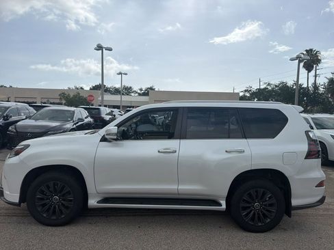 Certified 2023 Lexus GX 460 Premium w/ Accessory Package AWD/4WD image 7