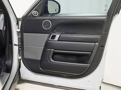 Used 2017 Land Rover Range Rover Sport SVR image 36