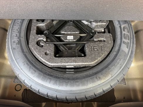 Used 2025 Hyundai Kona SEL FWD image 33