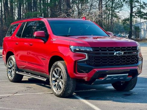 Used 2024 Chevrolet Tahoe Z71 w/ Luxury Package image 11