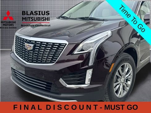 Used 2020 Cadillac XT5 Premium Luxury w/ LPO, Floor Liner Package AWD/4WD image 5