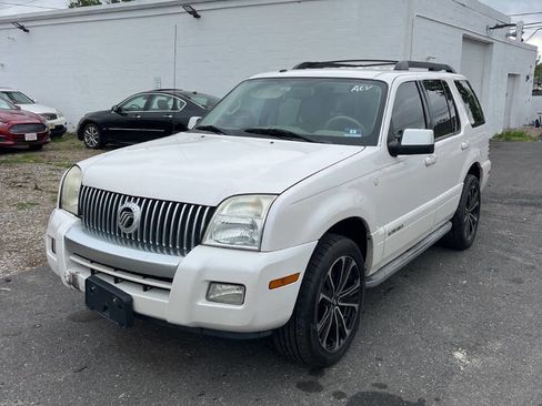 Used 2010 Mercury Mountaineer AWD image 1