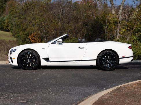 Used 2024 Bentley Continental GT image 5