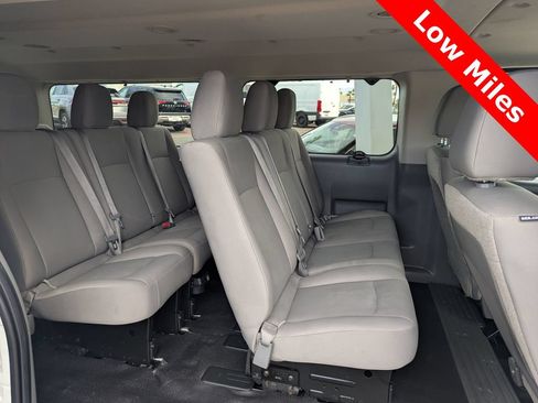 Used 2020 Nissan NV 3500 S RWD image 14