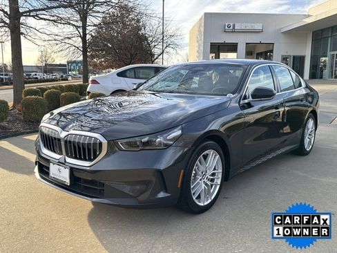 Certified 2025 BMW 530i xDrive image 1