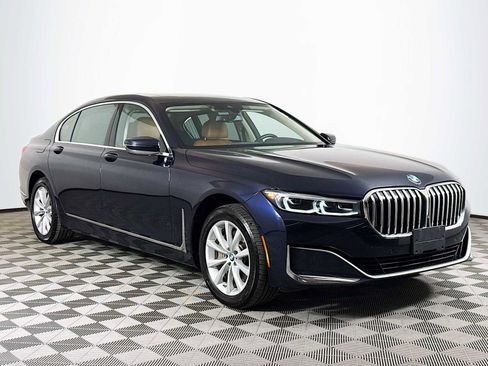 Used 2020 BMW 740i xDrive xDrive w/ Premium Package image 3