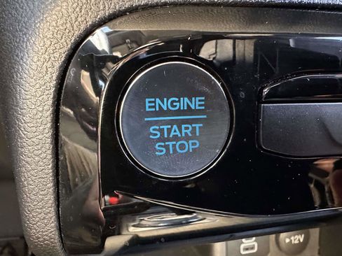 Used 2025 Ford Escape ST-Line w/ Tech Pack #1 image 22