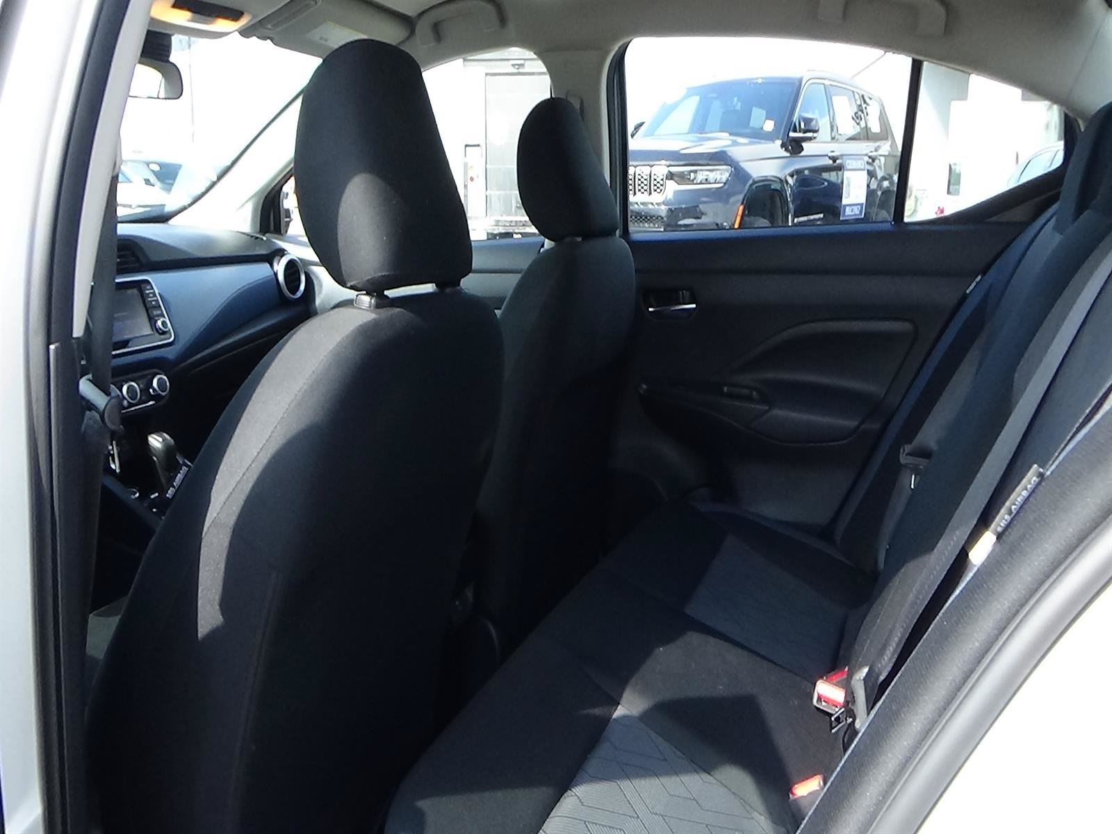 Used 2025 Nissan Versa SV FWD image 11