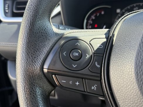 Used 2024 Toyota RAV4 XLE image 18