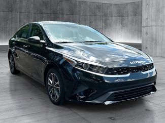 Used 2023 Kia Forte LXS w/ LXS Technology Package FWD video 1