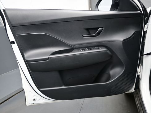 Certified 2026 Hyundai Kona SEL Sport AWD/4WD image 9