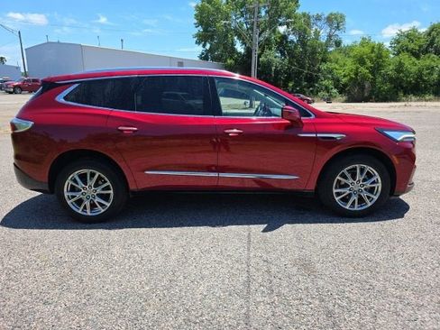 Used 2023 Buick Enclave Premium w/ Experience Buick Package FWD image 6