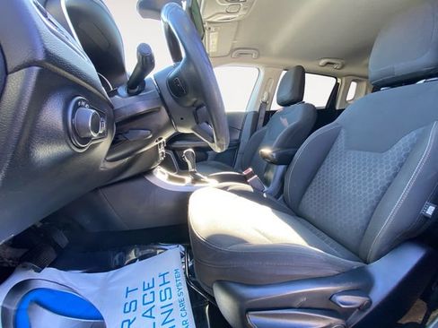 Used 2021 Jeep Compass Sport image 9