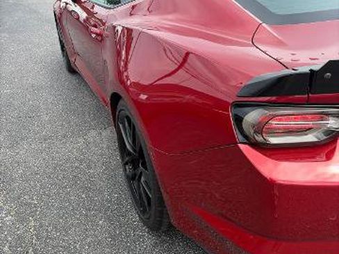 Used 2020 Chevrolet Camaro LT w/ 1LE Track Performance Package RWD image 10