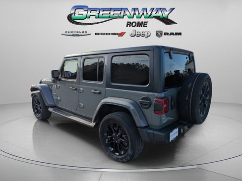 Used 2022 Jeep Wrangler Unlimited Sahara image 5