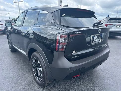 New 2026 Nissan Kicks SV w/ SV Premium Package AWD/4WD image 3