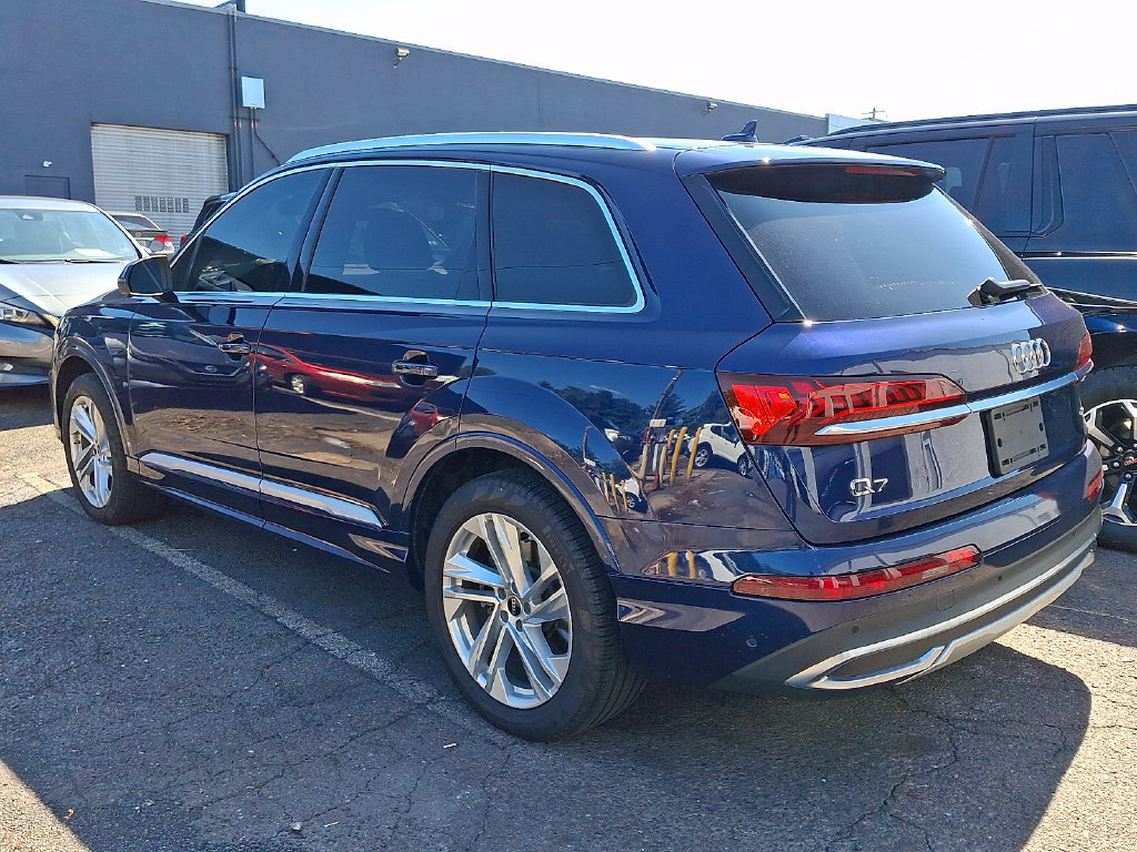 Used 2022 Audi Q7 3.0T Premium Plus w/ Premium Plus Package AWD/4WD image 3