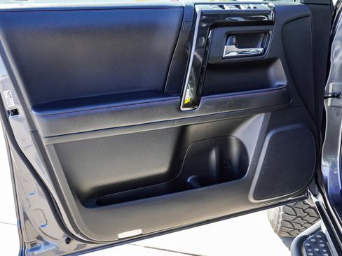Certified 2023 Toyota 4Runner TRD Off-Road Premium w/ Moonroof Package AWD/4WD image 20