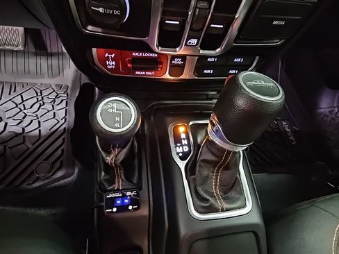 Used 2022 Jeep Gladiator Mojave w/ Trailer Tow Package image 22