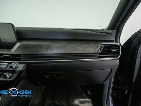 Used 2025 Kia Telluride EX X-Line AWD/4WD image 43