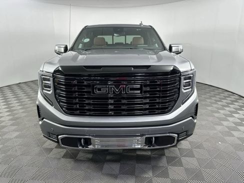 Used 2025 GMC Sierra 1500 Denali Ultimate AWD/4WD image 3