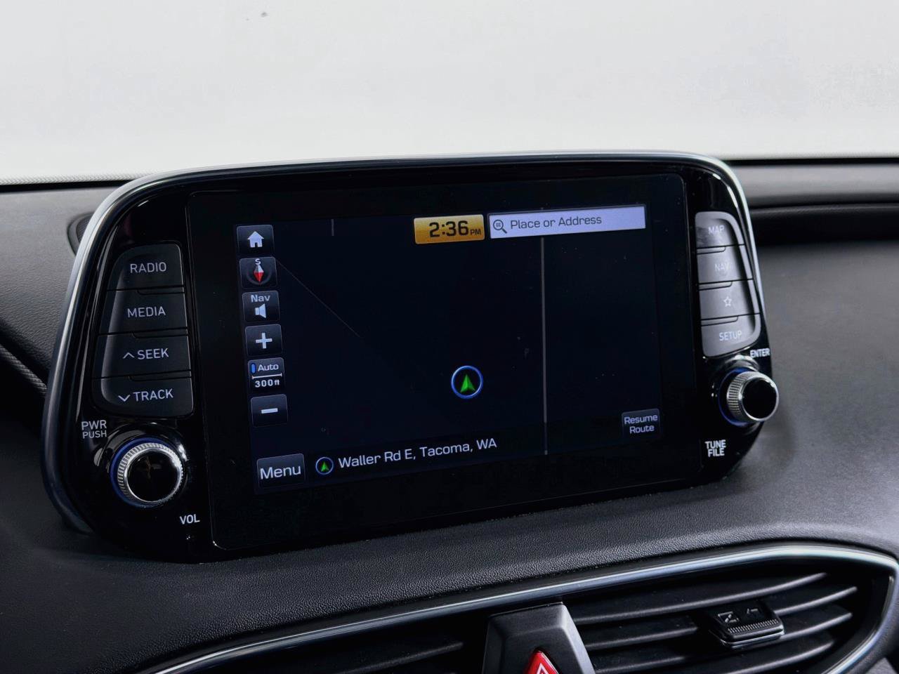 Used 2020 Hyundai Santa Fe Limited AWD/4WD image 37