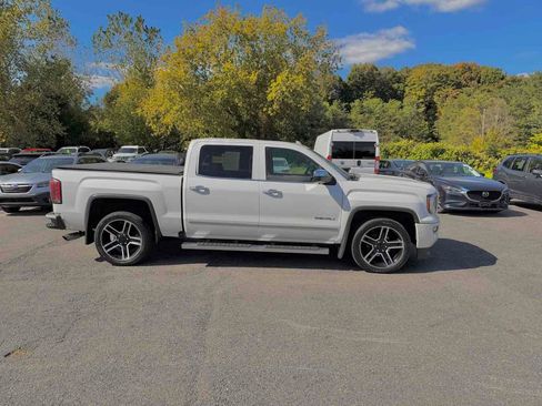 Used 2016 GMC Sierra 1500 Denali w/ Enhanced Driver Alert Package image 8