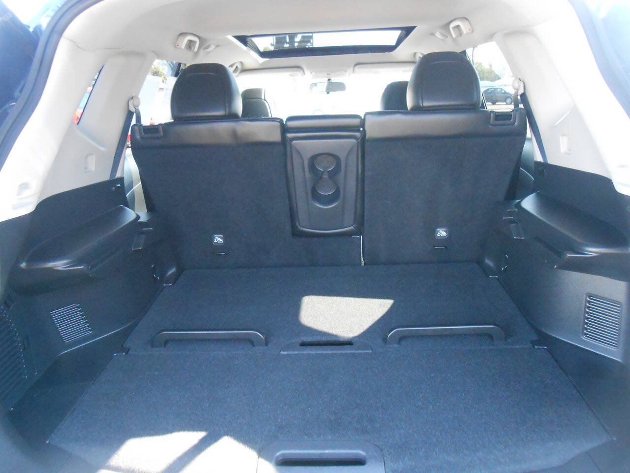 Used 2014 Nissan Rogue SL w/ SL Premium Package AWD/4WD image 22