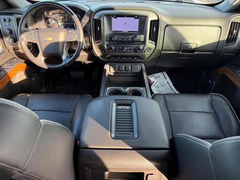 Used 2017 Chevrolet Silverado 1500 High Country image 12