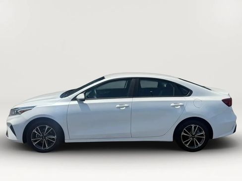 Used 2023 Kia Forte LXS FWD image 6