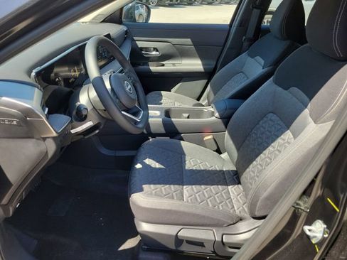 New 2026 Nissan Kicks SV w/ Cold Weather Package FWD image 19
