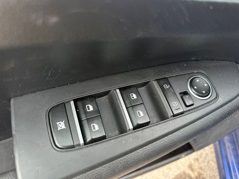 Used 2023 Kia Forte LXS FWD image 18