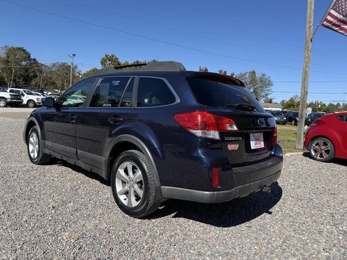 Used 2014 Subaru Outback 2.5i Limited image 3