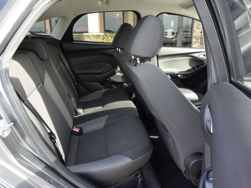 Used 2014 Ford Focus SE image 28