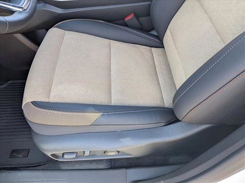New 2026 Chevrolet Equinox ACTIV FWD image 4
