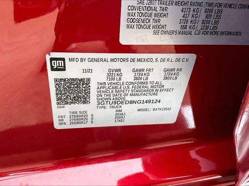 Used 2022 GMC Sierra 1500 SLT AWD/4WD image 33