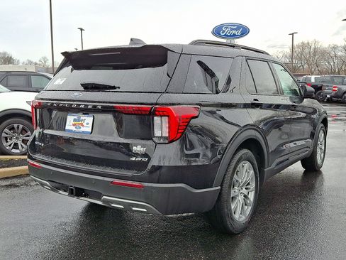 New 2026 Ford Explorer Active w/ Active Comfort Package AWD/4WD image 4