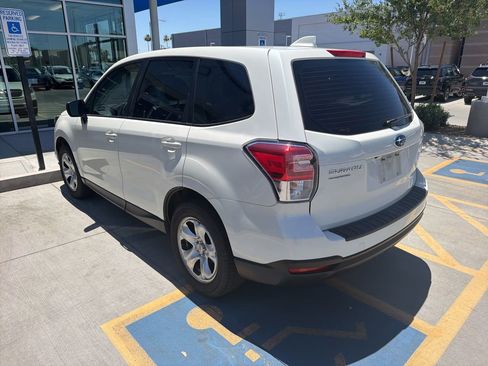 Used 2017 Subaru Forester 2.5i AWD/4WD image 7