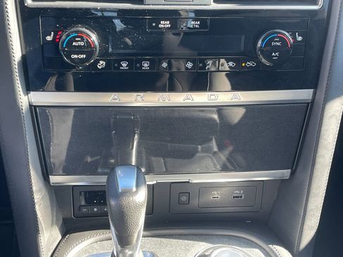 Used 2024 Nissan Armada SV image 23