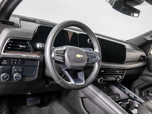 Used 2025 Chevrolet Tahoe LT RWD image 18