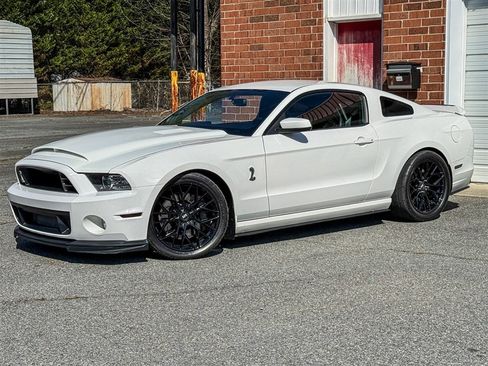 Used 2013 Ford Mustang Shelby GT500 RWD image 7
