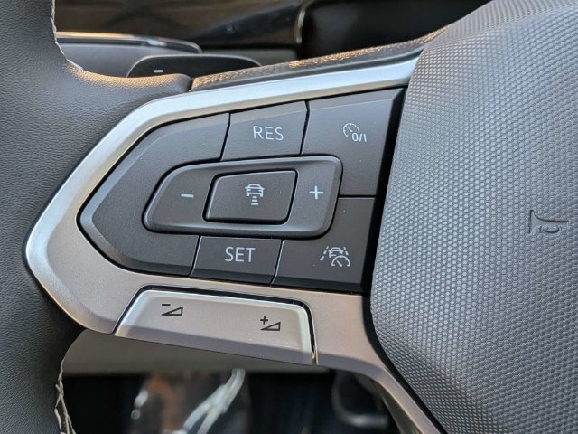 New 2026 Volkswagen Atlas SE FWD image 27