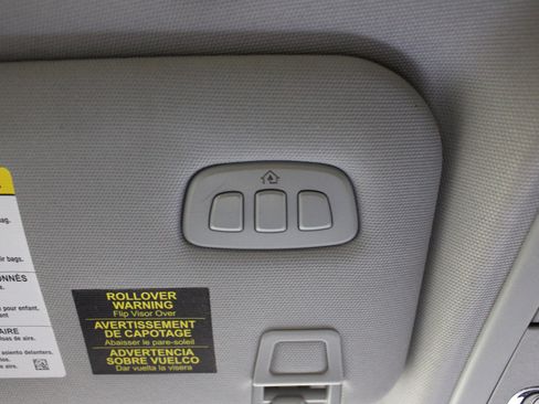 Used 2022 Lincoln Corsair AWD w/ Premium Package image 20