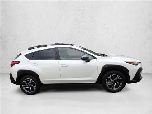 Used 2024 Subaru Crosstrek 2.0i Premium AWD/4WD image 5