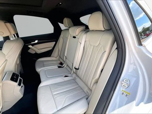Used 2023 Audi Q5 2.0T Premium Plus w/ Premium Plus Package AWD/4WD image 28