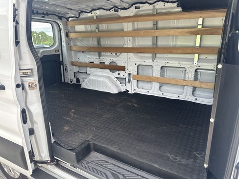Used 2025 Ford Transit 250 Low Roof w/ Exterior Upgrade Package RWD image 15