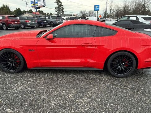 Used 2017 Ford Mustang GT image 8