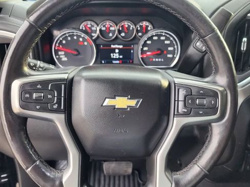 Used 2022 Chevrolet Silverado 1500 LT w/ Convenience Package II image 13