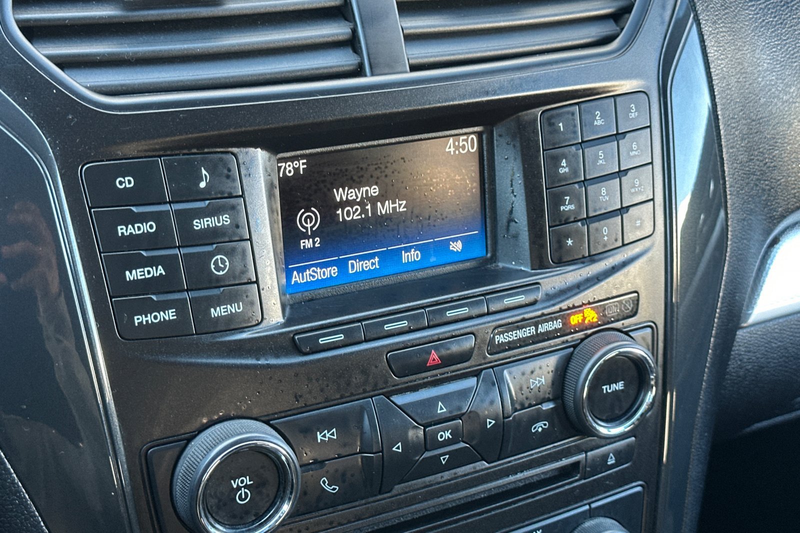 Used 2017 Ford Explorer XLT FWD image 26